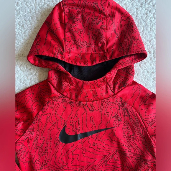 Nike dri fit hooded sweatshirt, black/red. Size 4T - Picture 4 of 6
